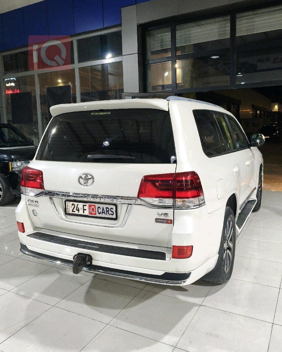 تويوتا لاندكروزر